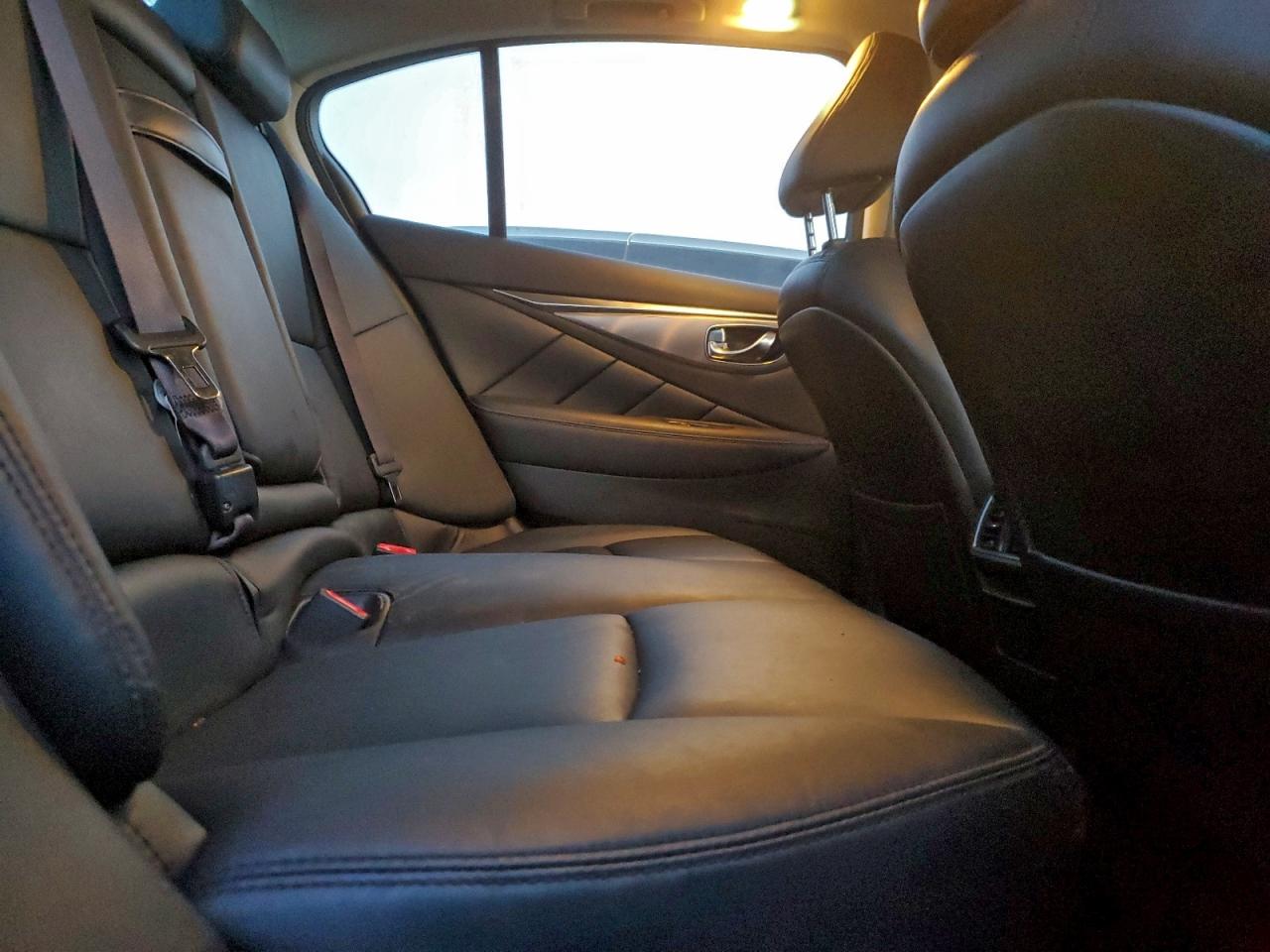 2015 Infiniti Q50 Base VIN: JN1BV7AR5FM422494 Lot: 94909925