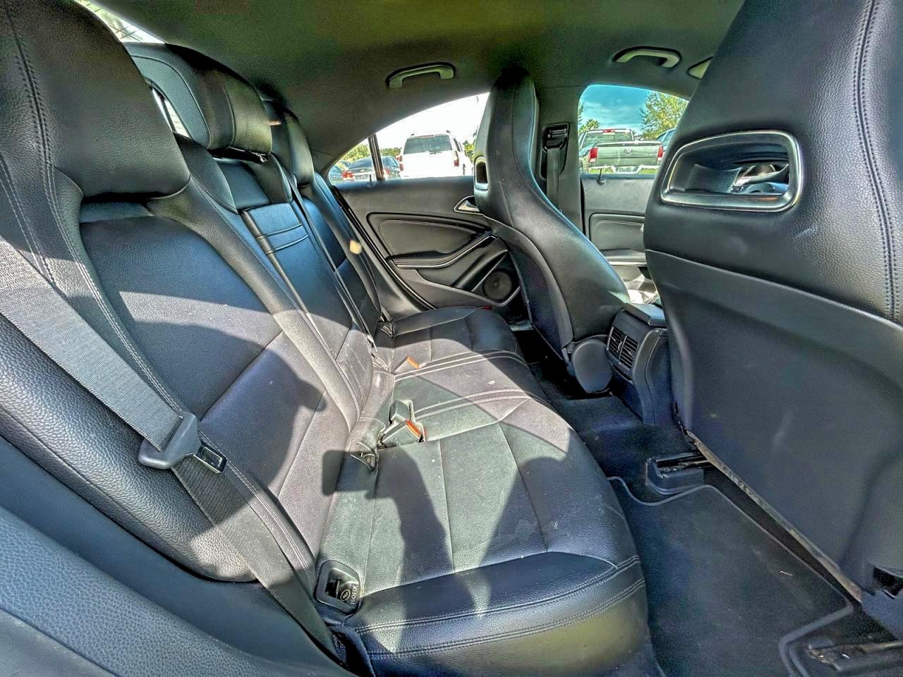 Фото: WDDSJ4EBXFN222571