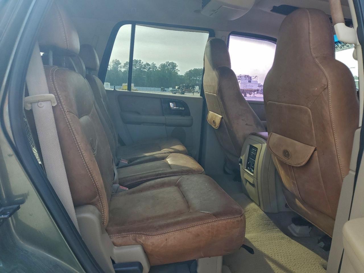 2005 Ford Expedition Eddie Bauer VIN: 1FMPU17595LA75761 Lot: 94346565