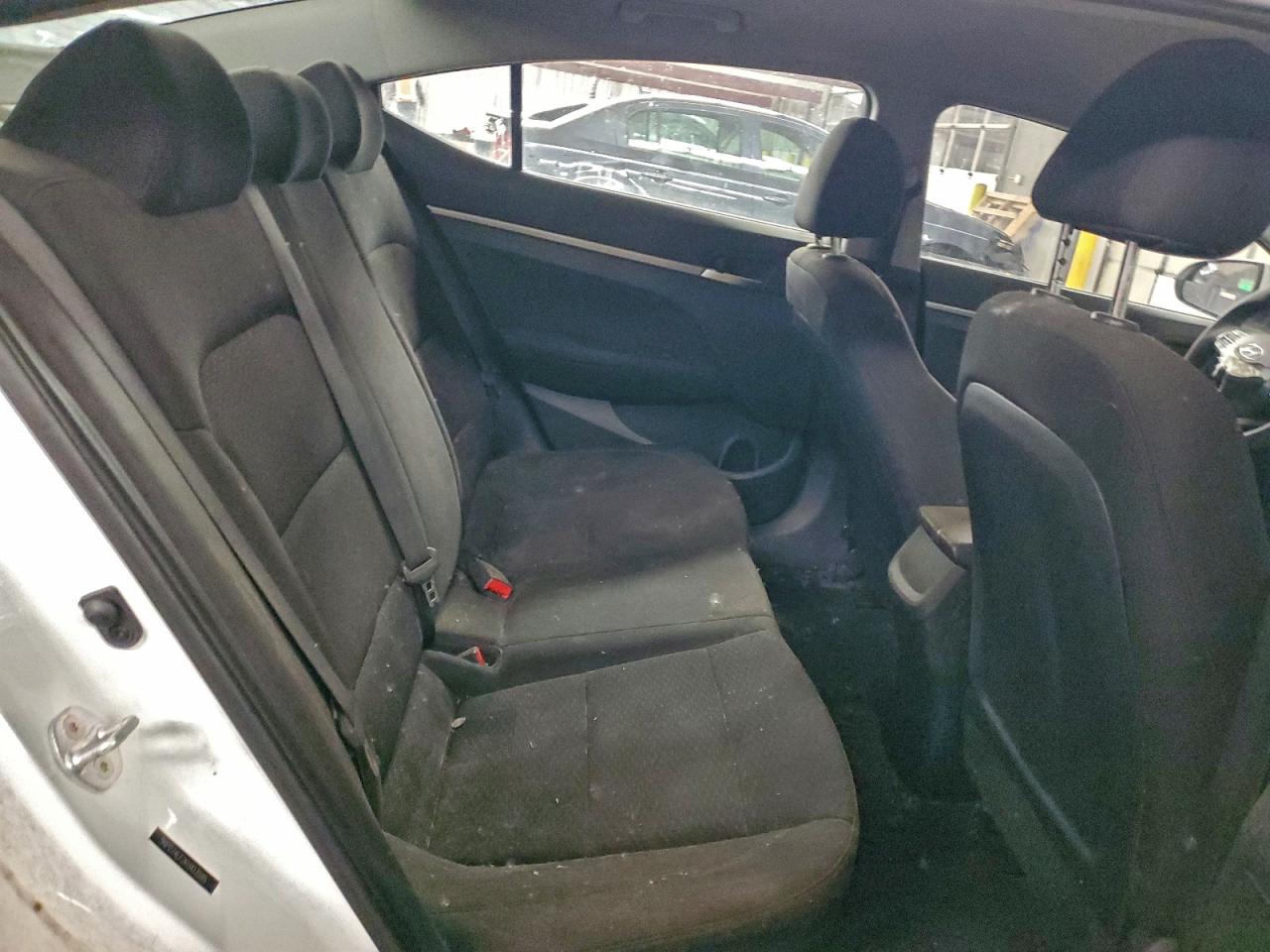 2019 Hyundai Elantra Se VIN: 5NPD74LF2KH413595 Lot: 96104175