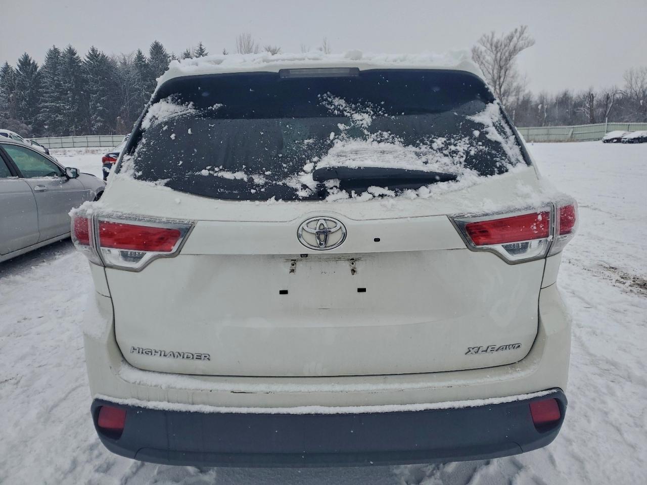 2014 Toyota Highlander Xle VIN: 5TDJKRFH2ES018309 Lot: 95729525