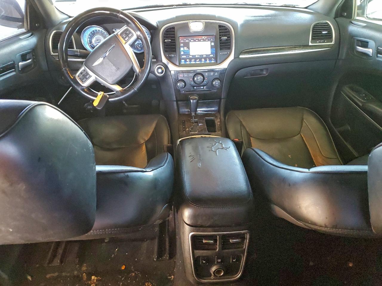 2013 Chrysler 300C VIN: 2C3CCAKT1DH630987 Lot: 95825305