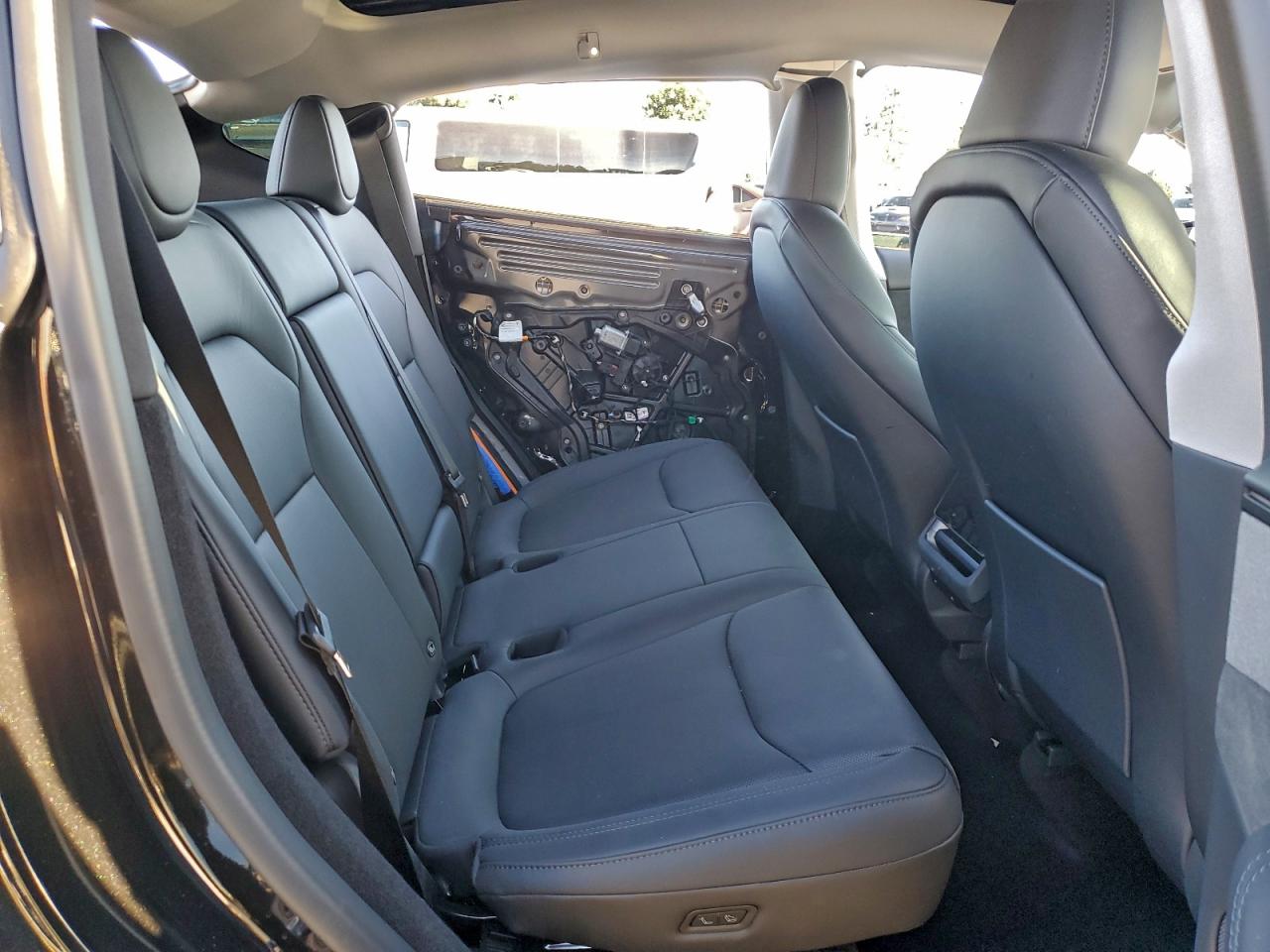 2026 Tesla Model Y VIN: 7SAYGDEDXTF516716 Lot: 94454375