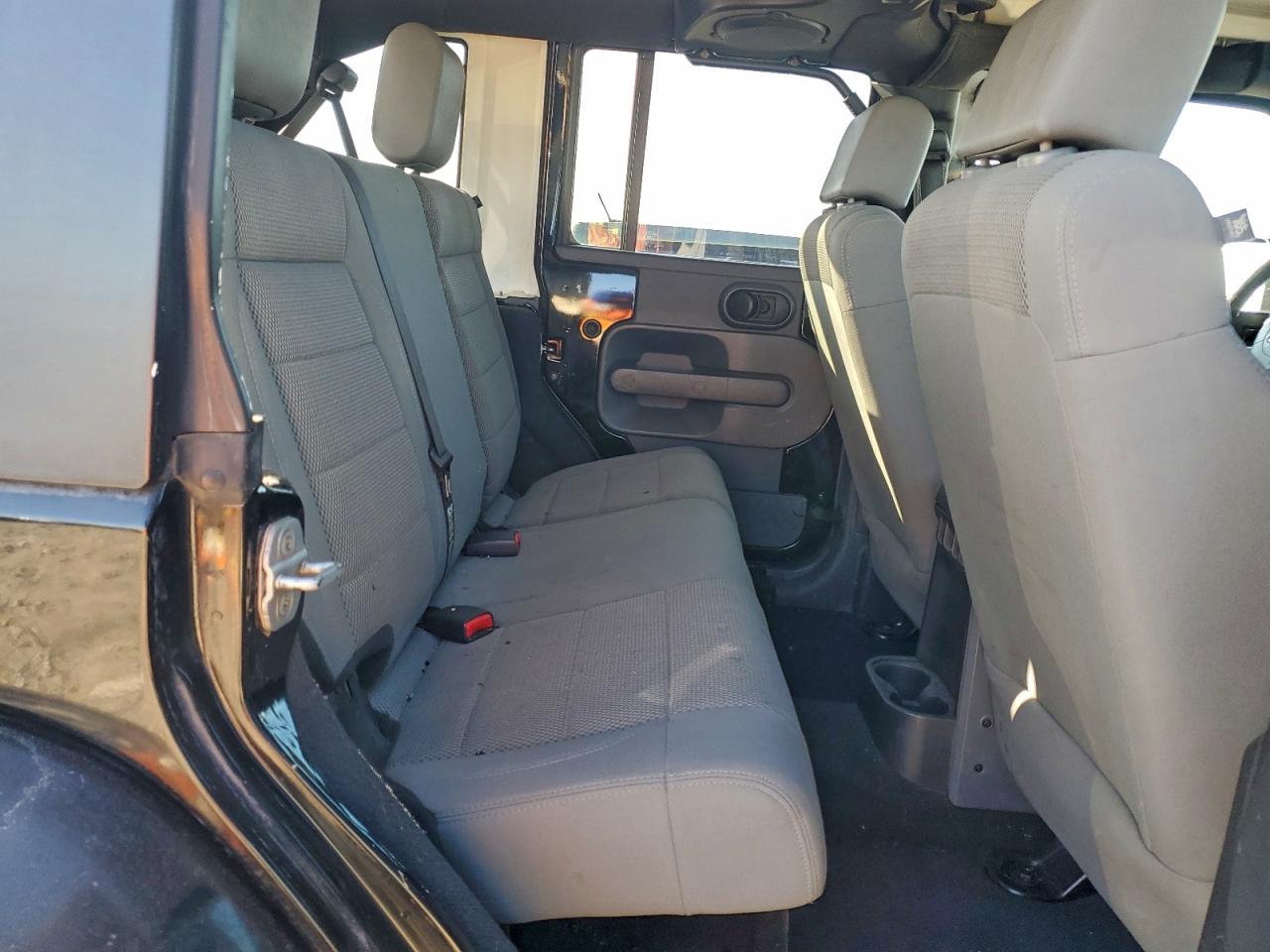 2007 Jeep Wrangler Sahara VIN: 1J4GA59127L115027 Lot: 96773735