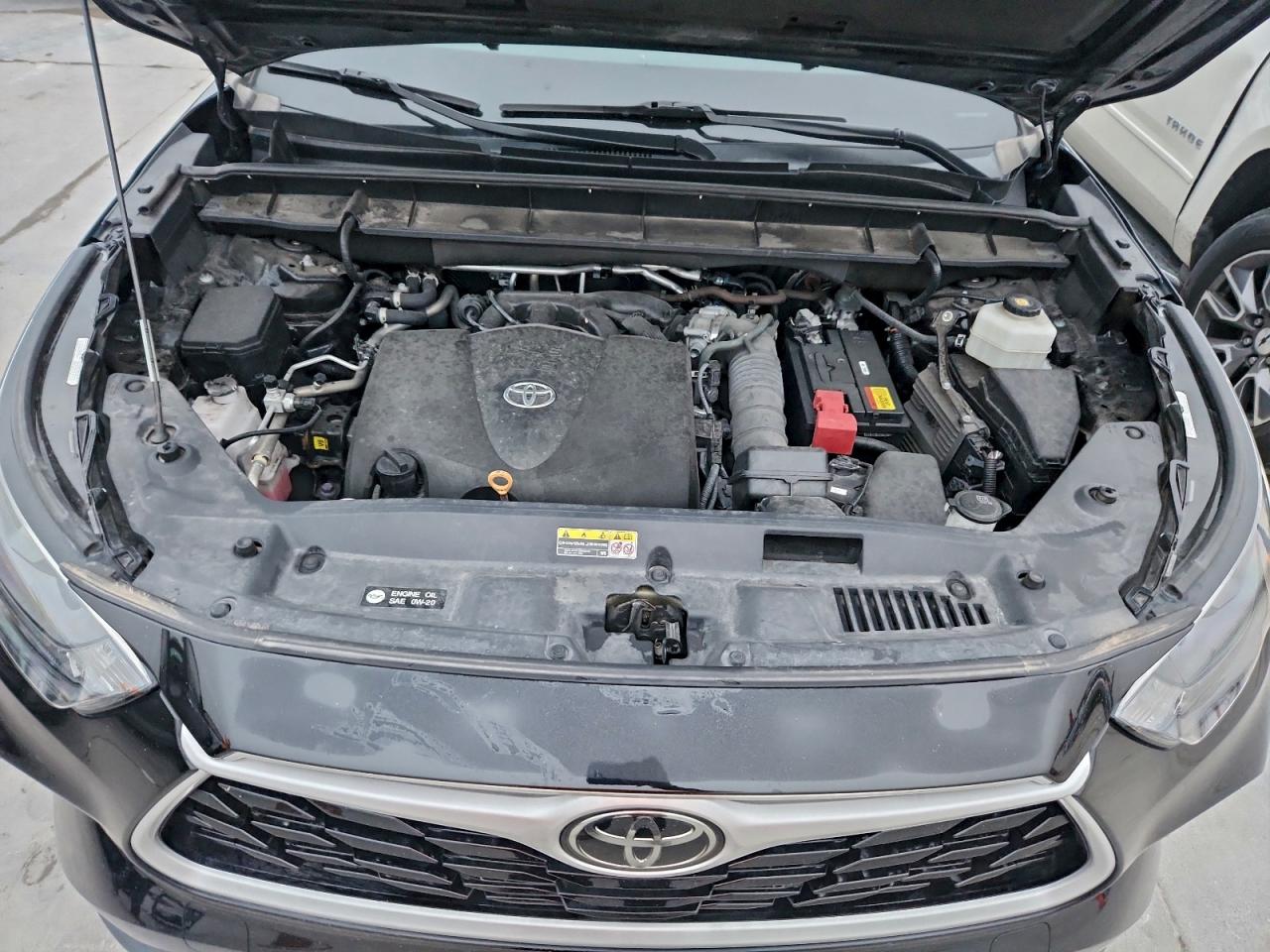 2022 Toyota Highlander Xle VIN: 5TDGZRAHXNS555782 Lot: 96398645