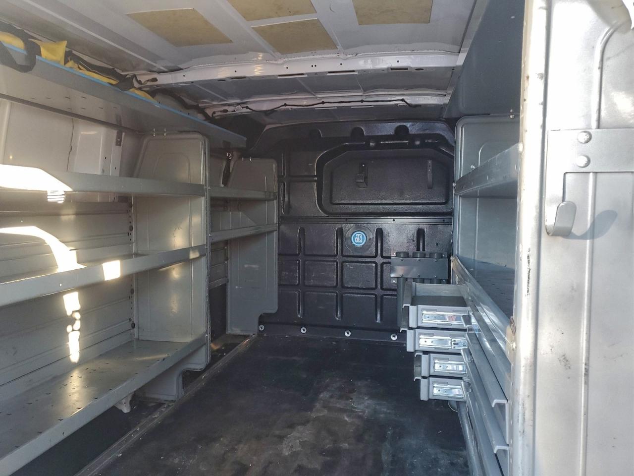 2017 Ford Transit T-250 Delivery Van VIN: 1FTYR1YMXHKB32673 Lot: 95214655