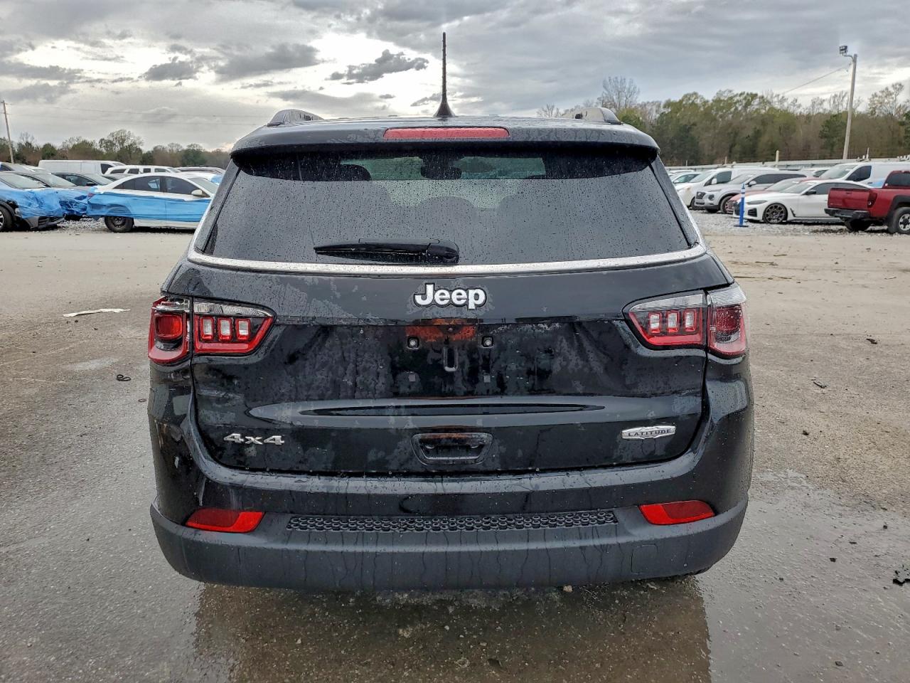 2025 Jeep Compass Latitude VIN: 3C4NJDBN0ST555118 Lot: 93204005