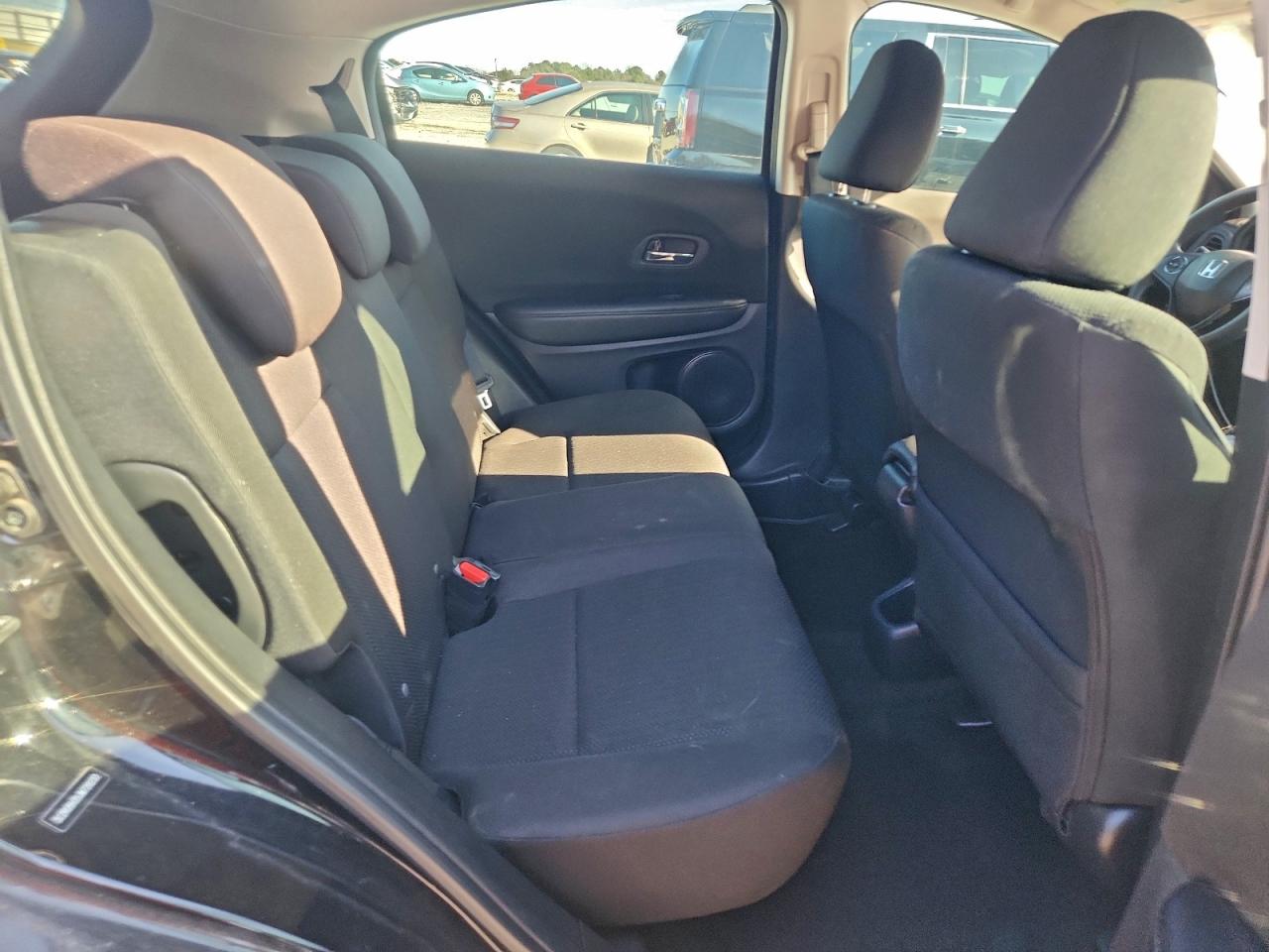 2018 Honda Hr-V Lx VIN: 3CZRU5H35JM720233 Lot: 95293925