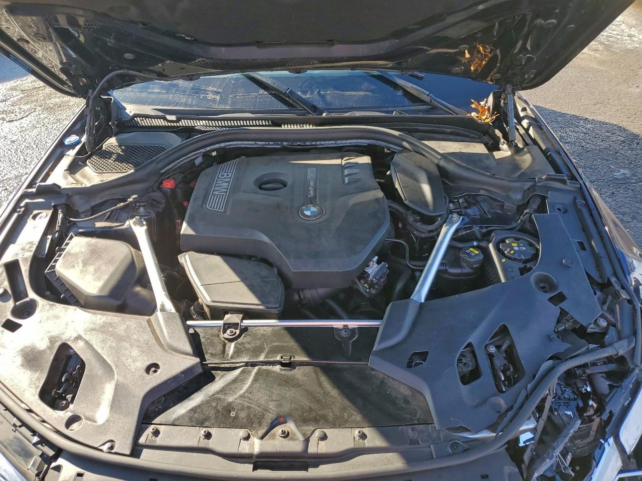 Фото: WBAJA7C50KWC78009