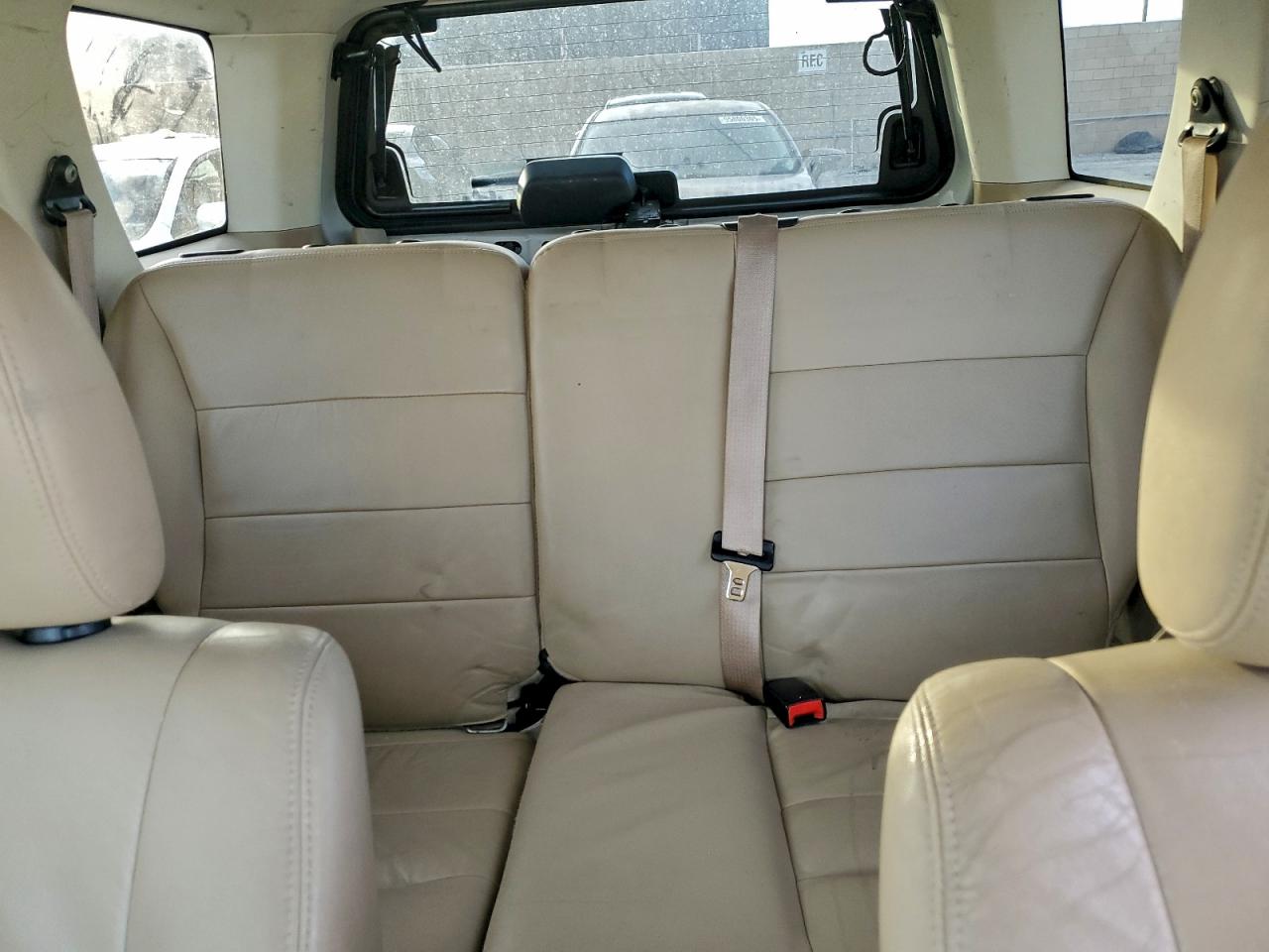 2010 Ford Escape Limited VIN: 1FMCU0EG1AKB52362 Lot: 95805275