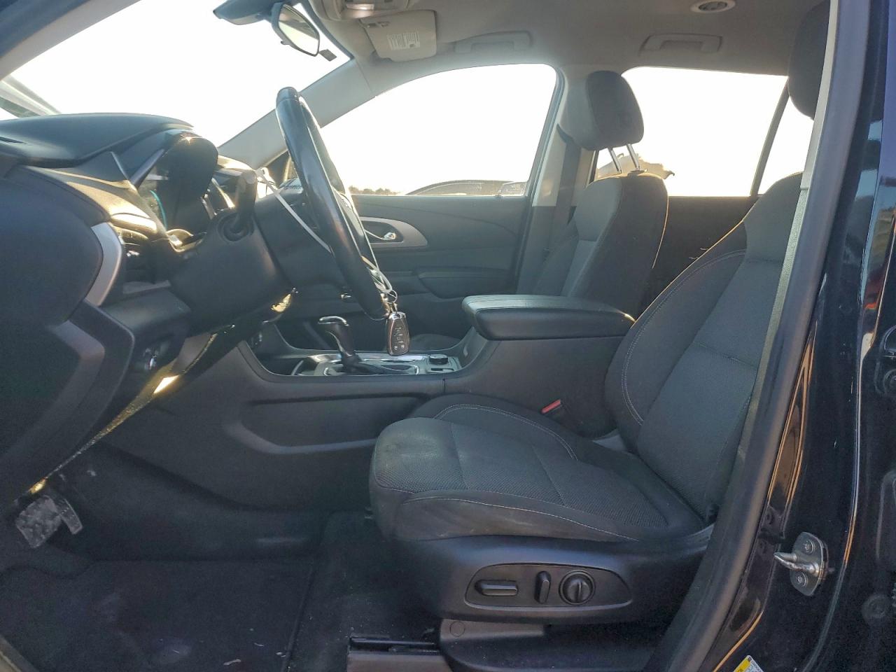 2020 Chevrolet Traverse Lt VIN: 1GNERGKW1LJ119400 Lot: 94357905