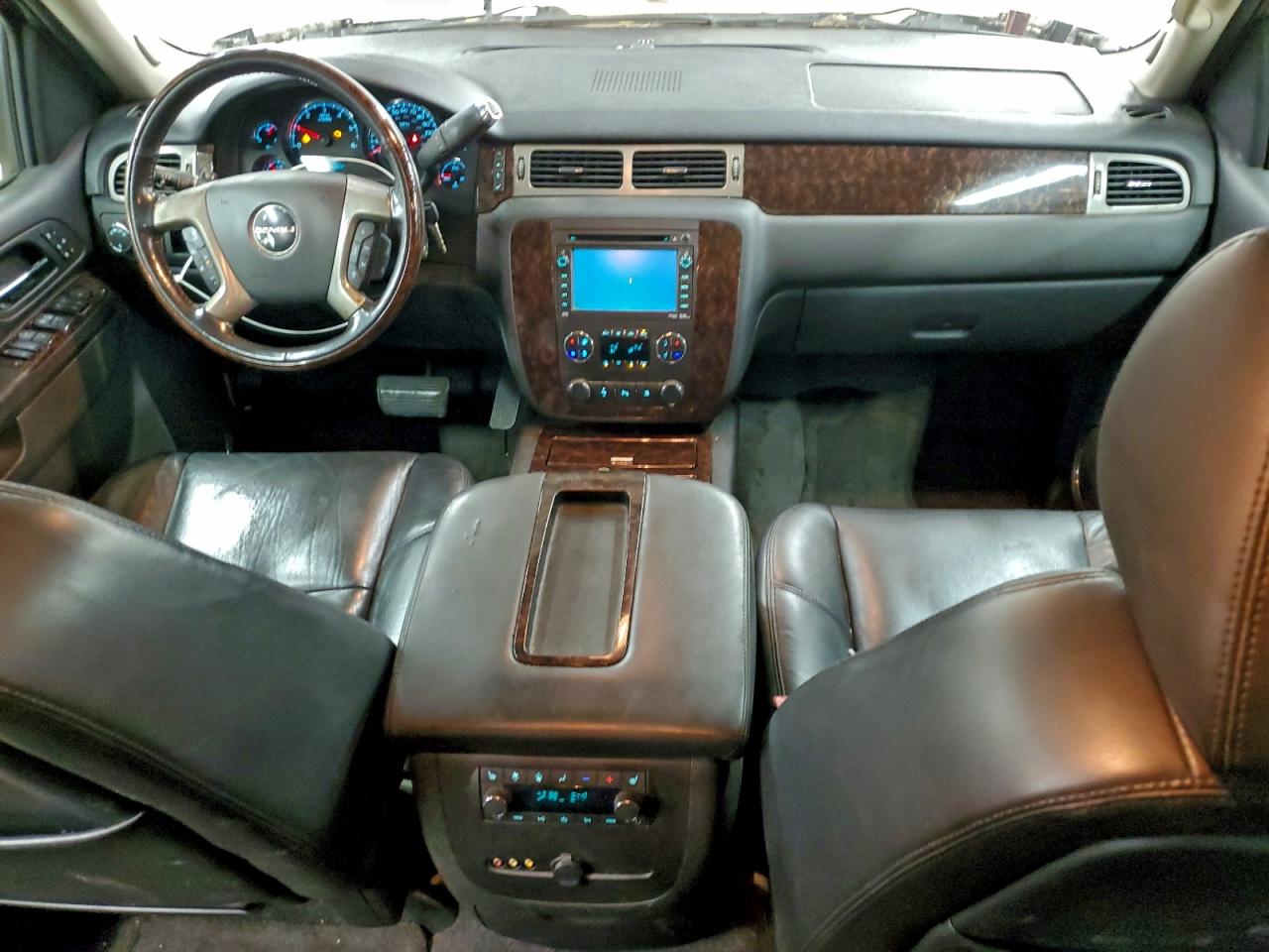 2011 GMC Yukon Xl Denali VIN: 1GKS2MEF5BR107023 Lot: 96670335