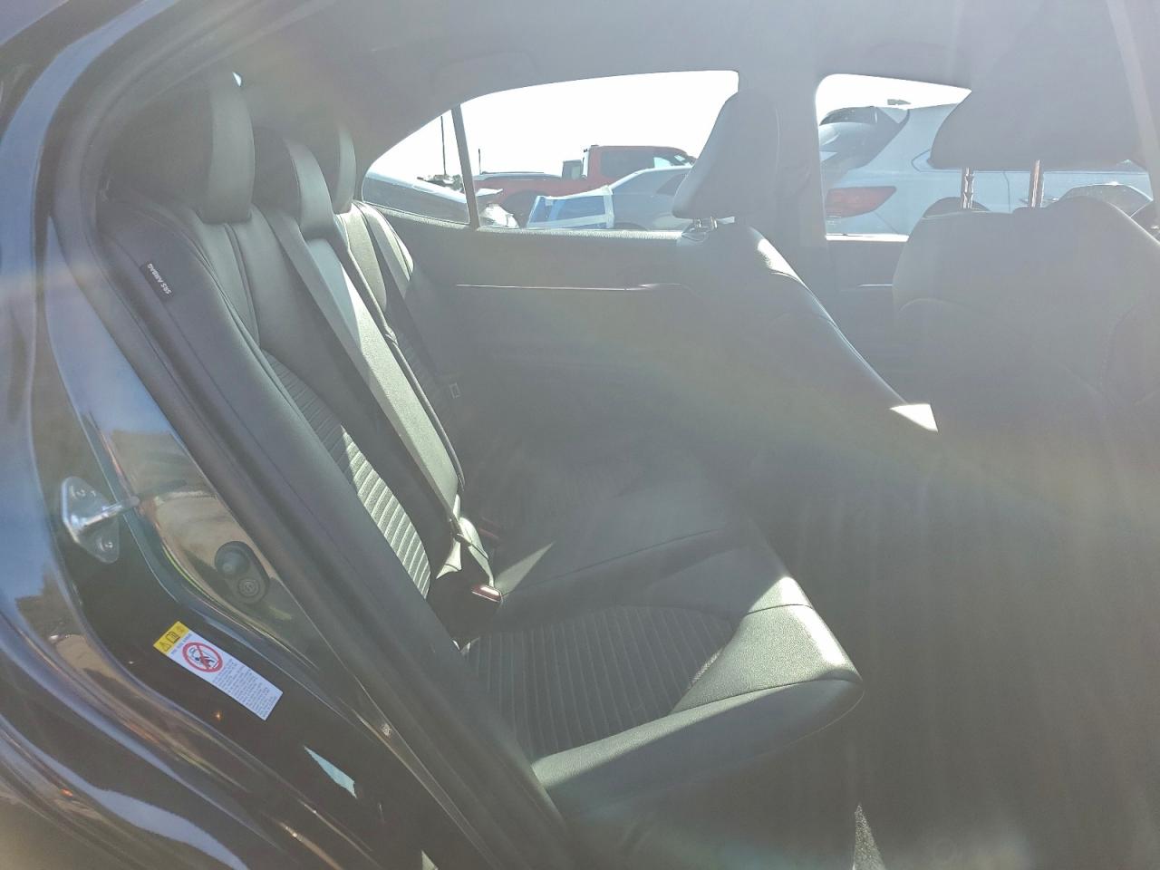 2018 Toyota Camry L VIN: 4T1B11HK1JU546457 Lot: 95210975