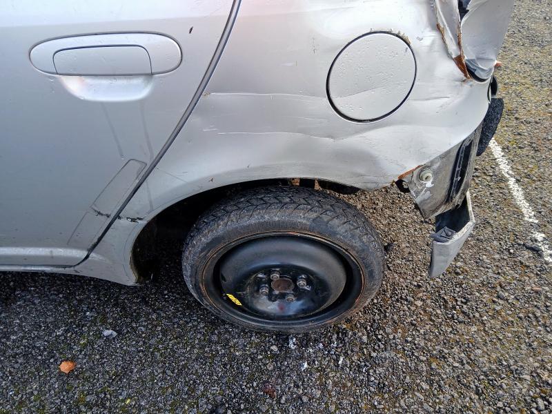 2002 TOYOTA YARIS GS 