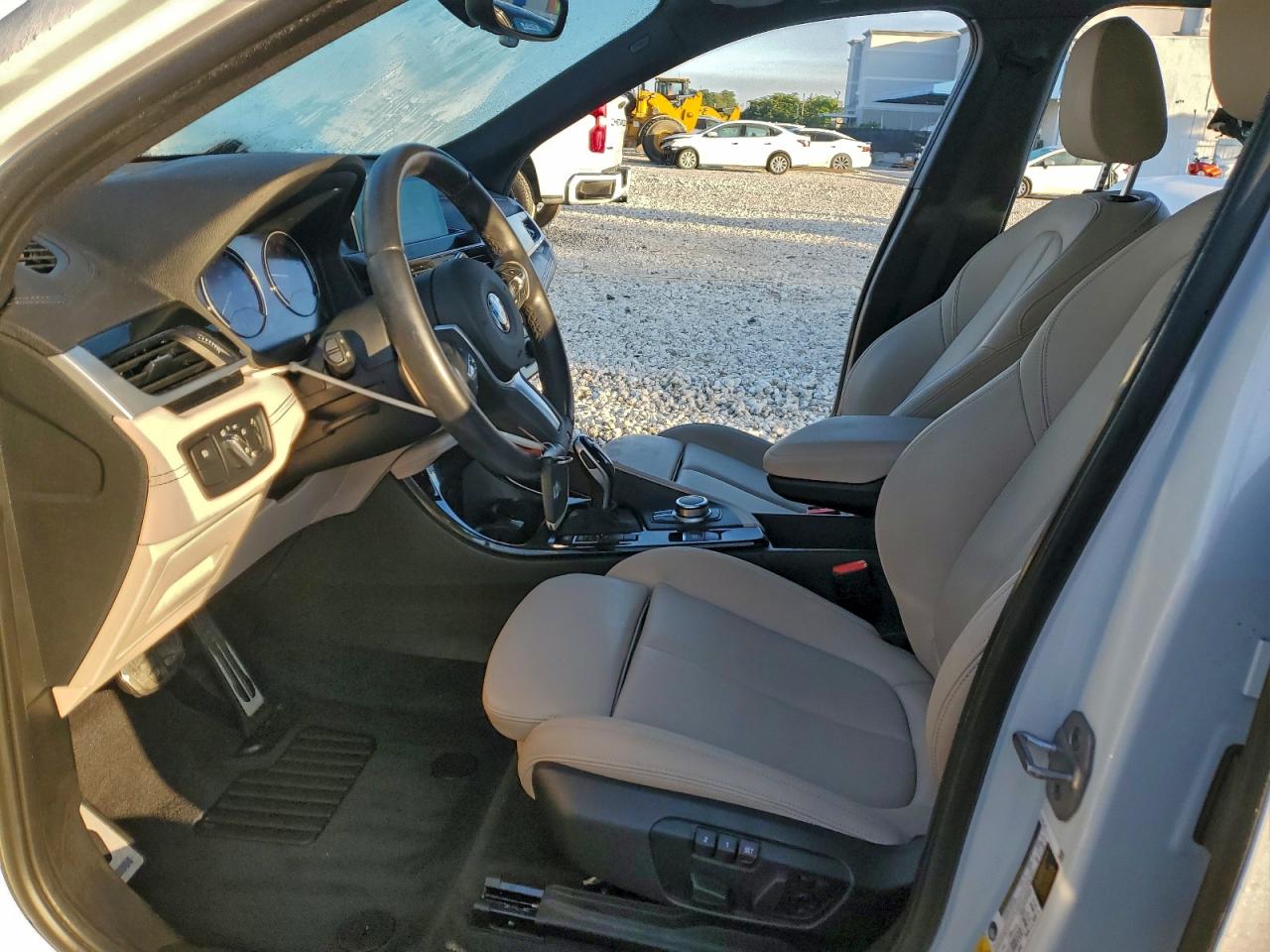 Фото: WBXYH9C04P5V31617