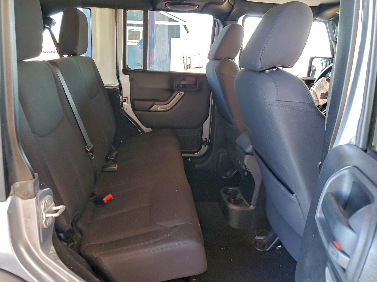 2013 Jeep Wrangler Unlimited Sport VIN: 1C4BJWDG4DL642998 Lot: 96710245