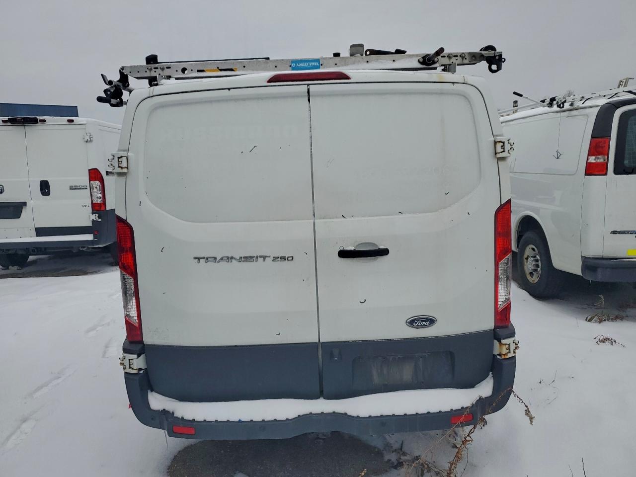 2017 Ford Transit T-250 Delivery Van VIN: 1FTYR1YMXHKB32673 Lot: 95214655