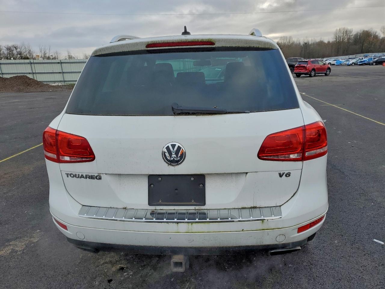 2014 Volkswagen Touareg V6 VIN: WVGEF9BP7ED003010 Lot: 96502405
