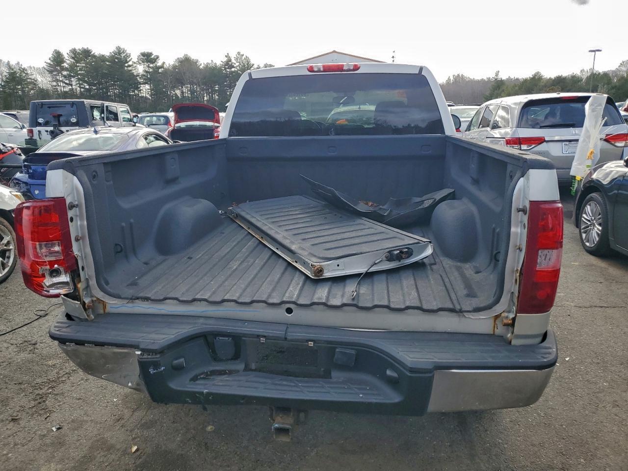 2011 Chevrolet Silverado K1500 Lt VIN: 1GCRKSE39BZ124752 Lot: 96125325