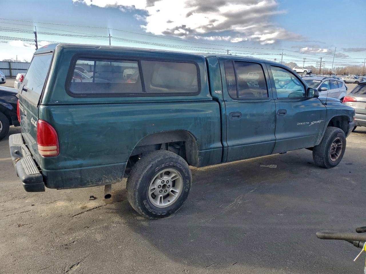 2000 Dodge Dakota Quad VIN: 1B7GG2AX4YS655277 Lot: 96635295
