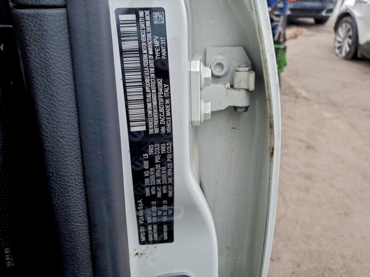 2015 Jeep Renegade Limited VIN: ZACCJBDT9FPB40982 Lot: 94418745