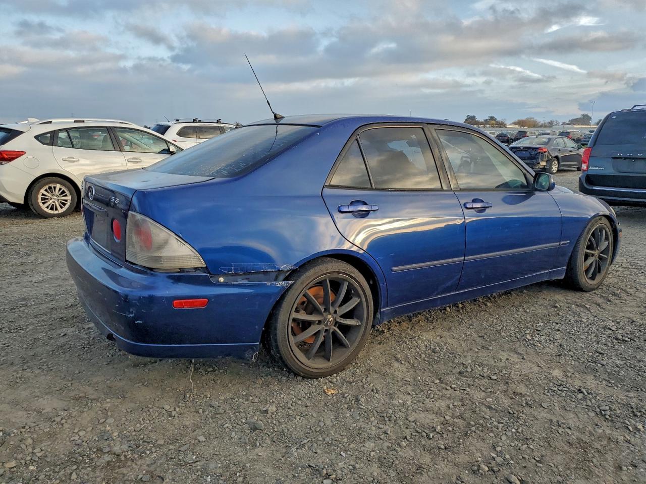 2001 Lexus Is 300 VIN: JTHBD182510007793 Lot: 97863355