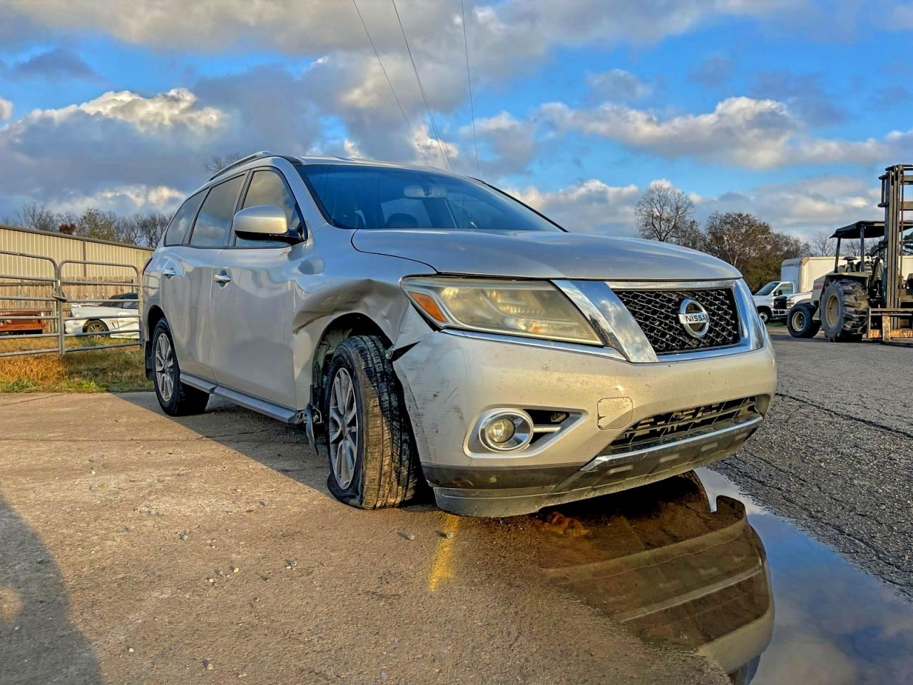 2016 Nissan Pathfinder S
