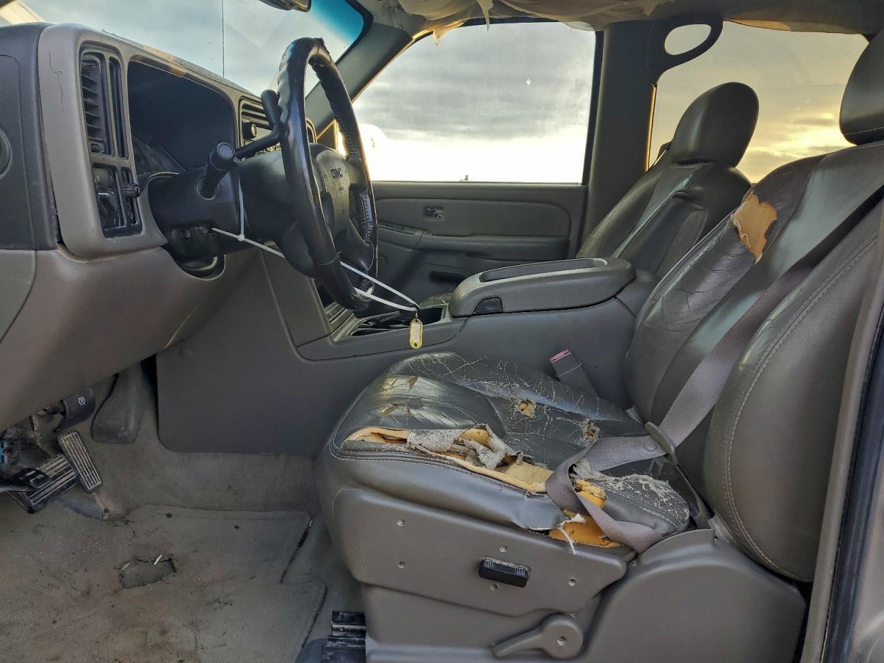 2004 GMC Yukon VIN: 1GKEC13Z34J219259 Lot: 94816185