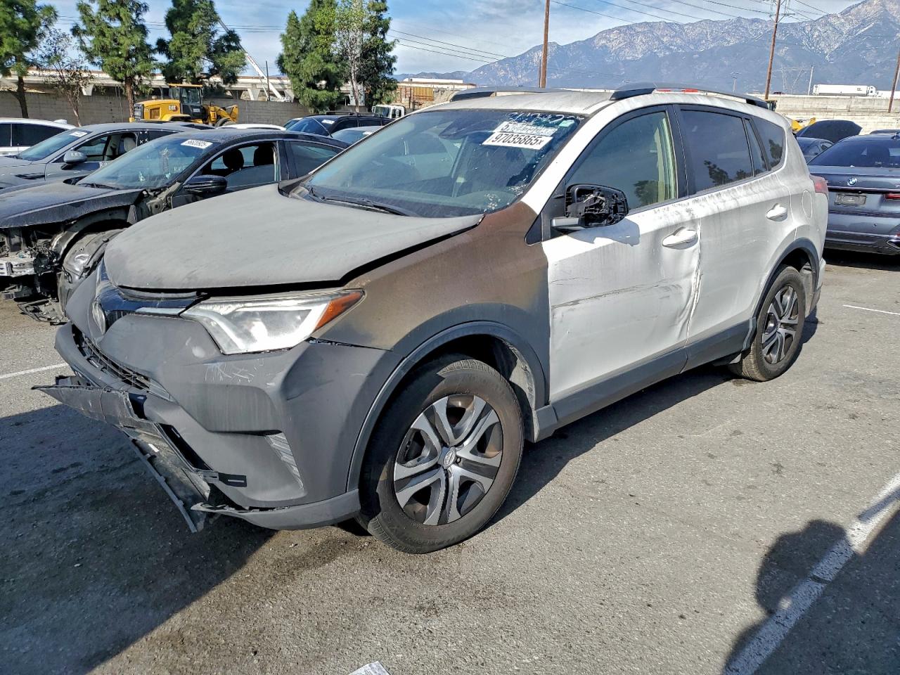 2017 Toyota Rav4 Le VIN: JTMZFREV6HJ129395 Lot: 97035865