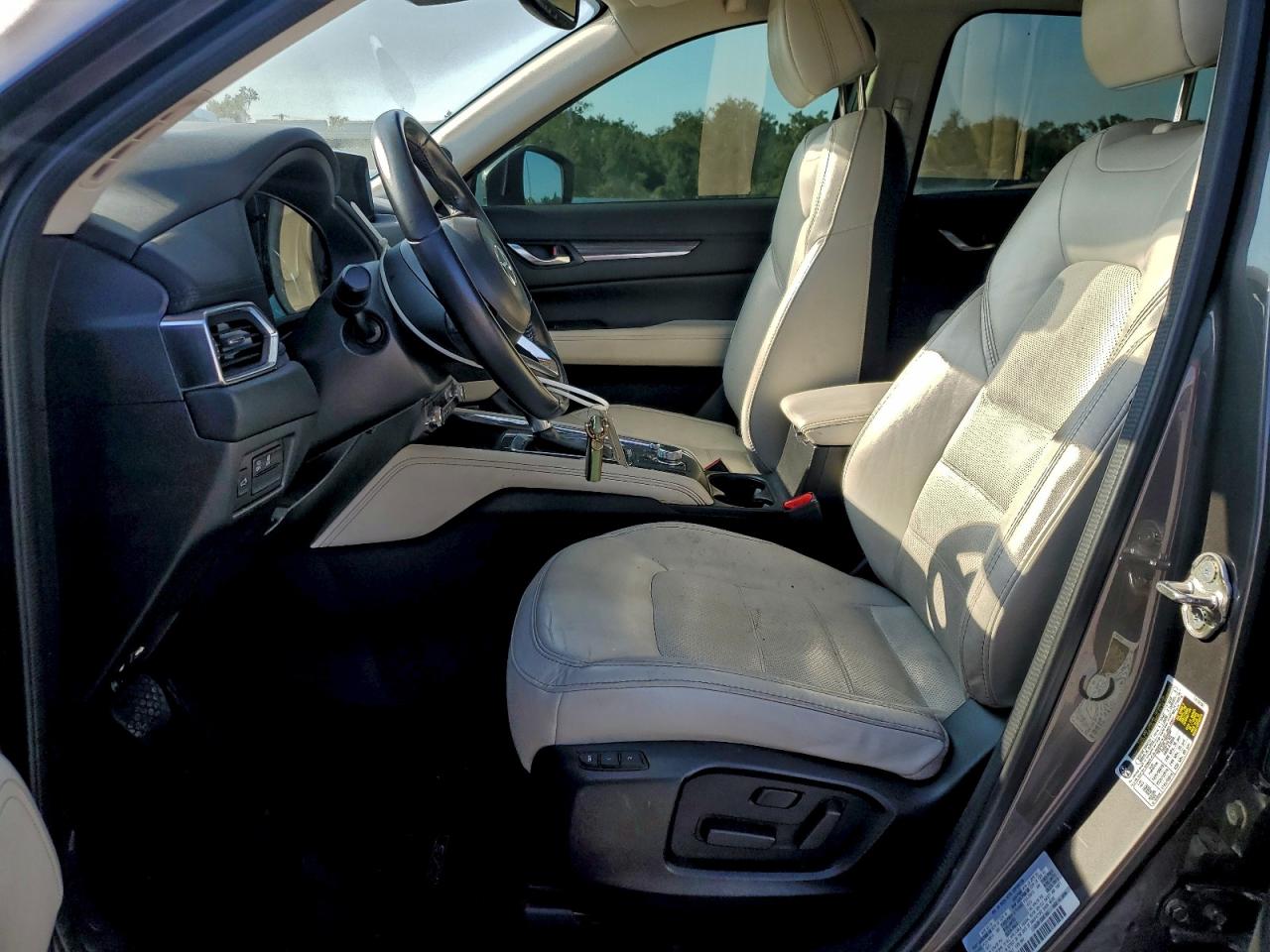 2019 Mazda Cx-5 Grand Touring VIN: JM3KFADM1K1563041 Lot: 94448775