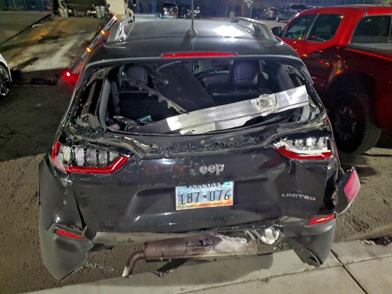 2019 Jeep Cherokee Limited VIN: 1C4PJLDB8KD225903 Lot: 95796755