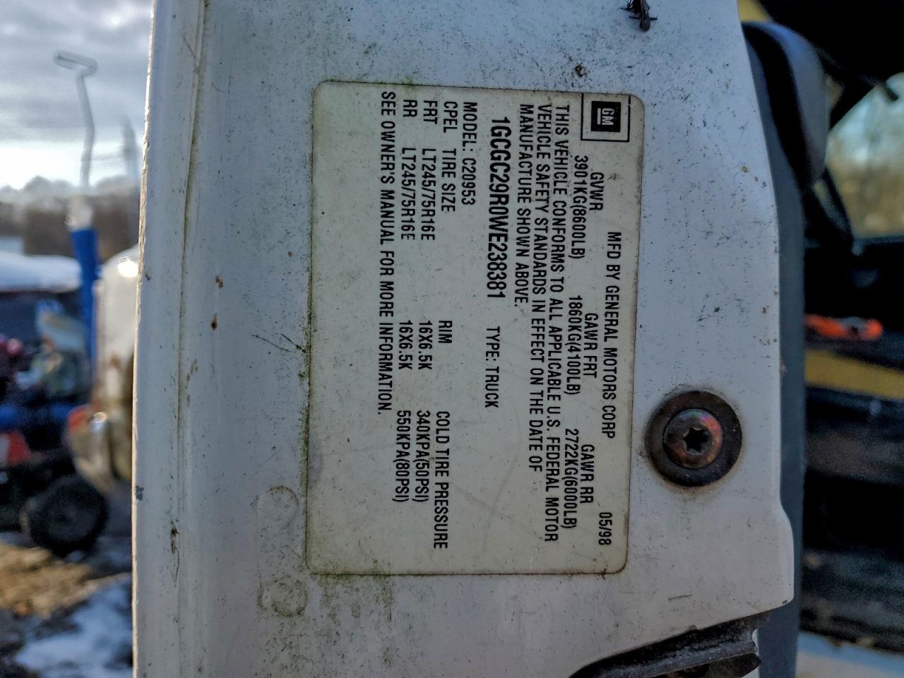 1998 Chevrolet Gmt-400 C2500 VIN: 1GCGC29R0WE238381 Lot: 96807155