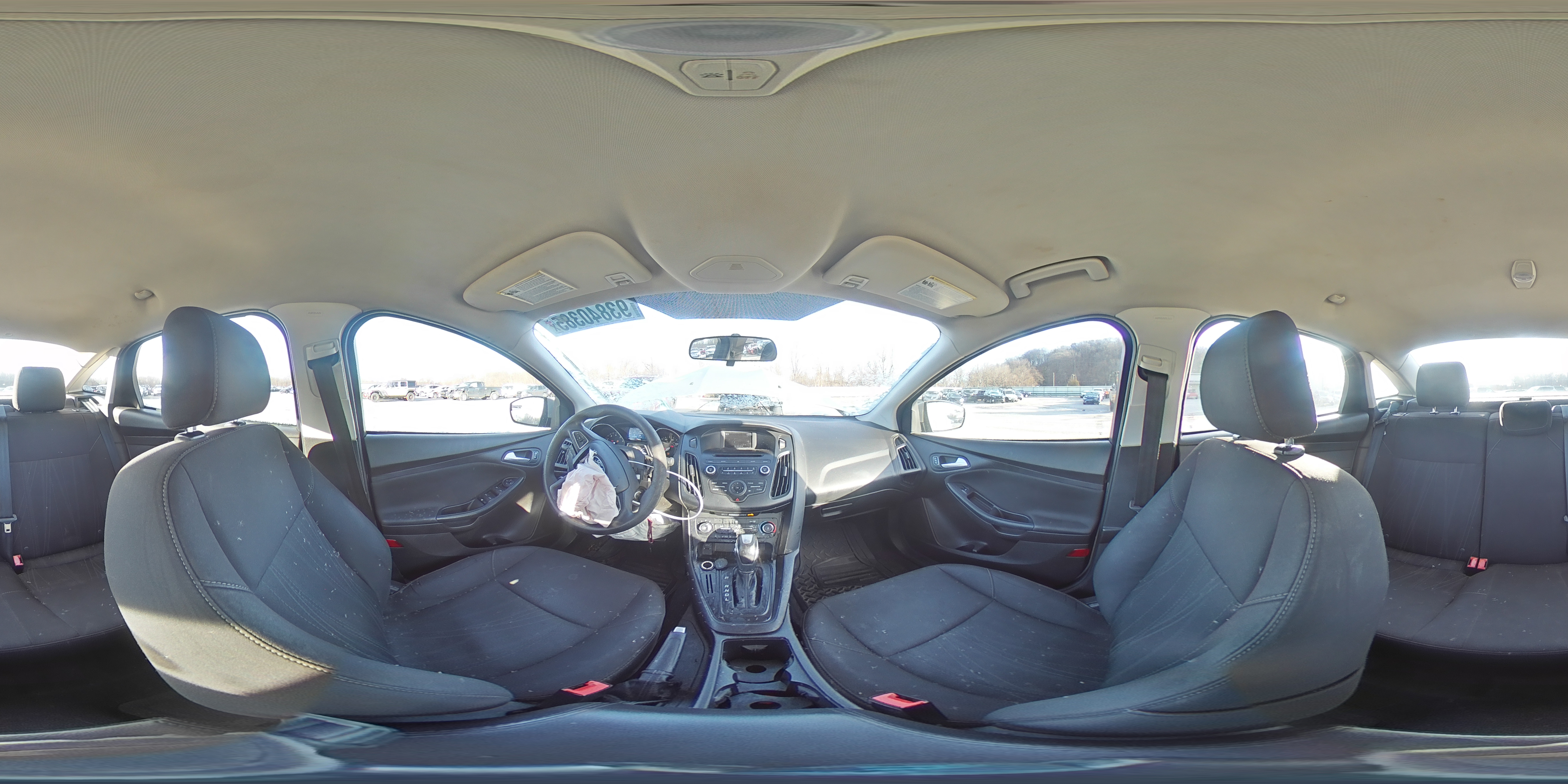 2016 Ford Focus Se VIN: 1FADP3F25GL299796 Lot: 93840385