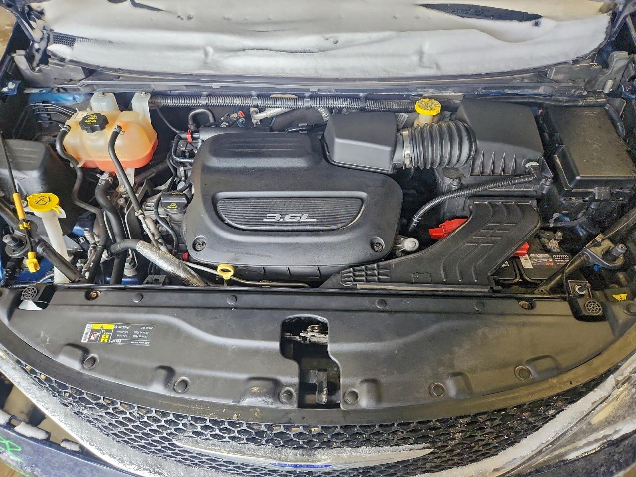 2017 Chrysler Pacifica Limited VIN: 2C4RC1GG4HR748128 Lot: 95499775