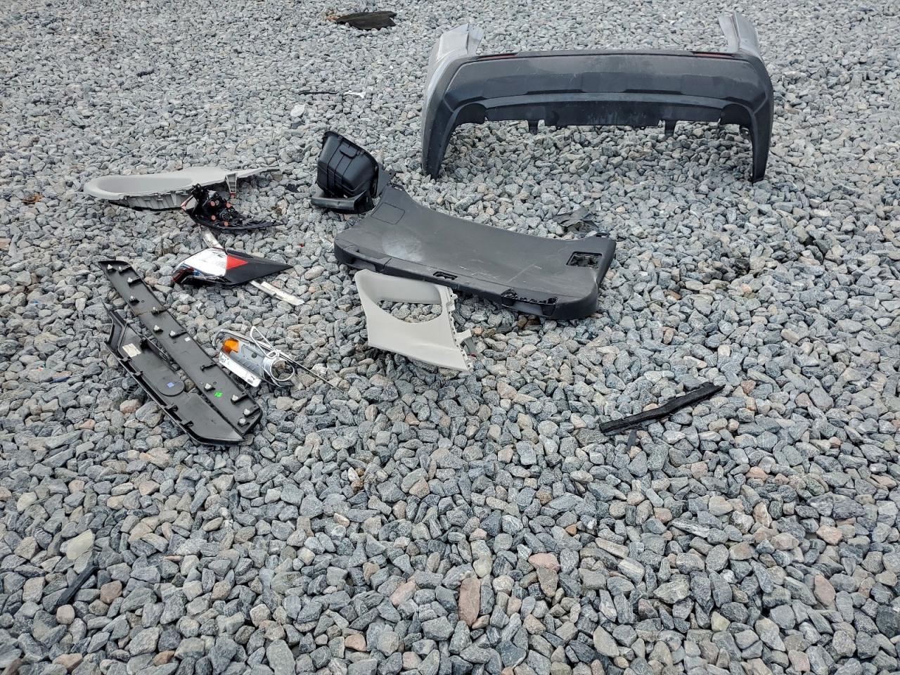 2024 Toyota Rav4 Xle VIN: 2T3RWRFV8RW251404 Lot: 96033895