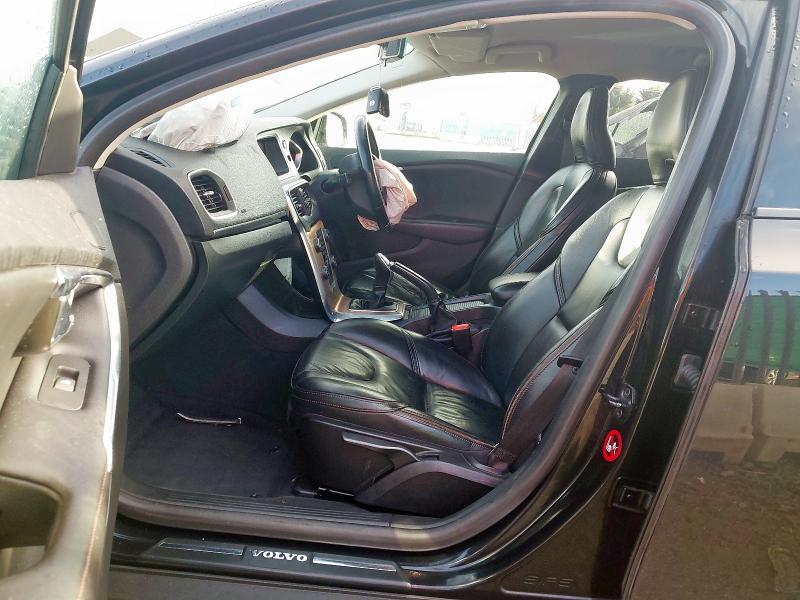 2013 VOLVO V40 D2 CROSS COUNTRY LUX NAV 5DR