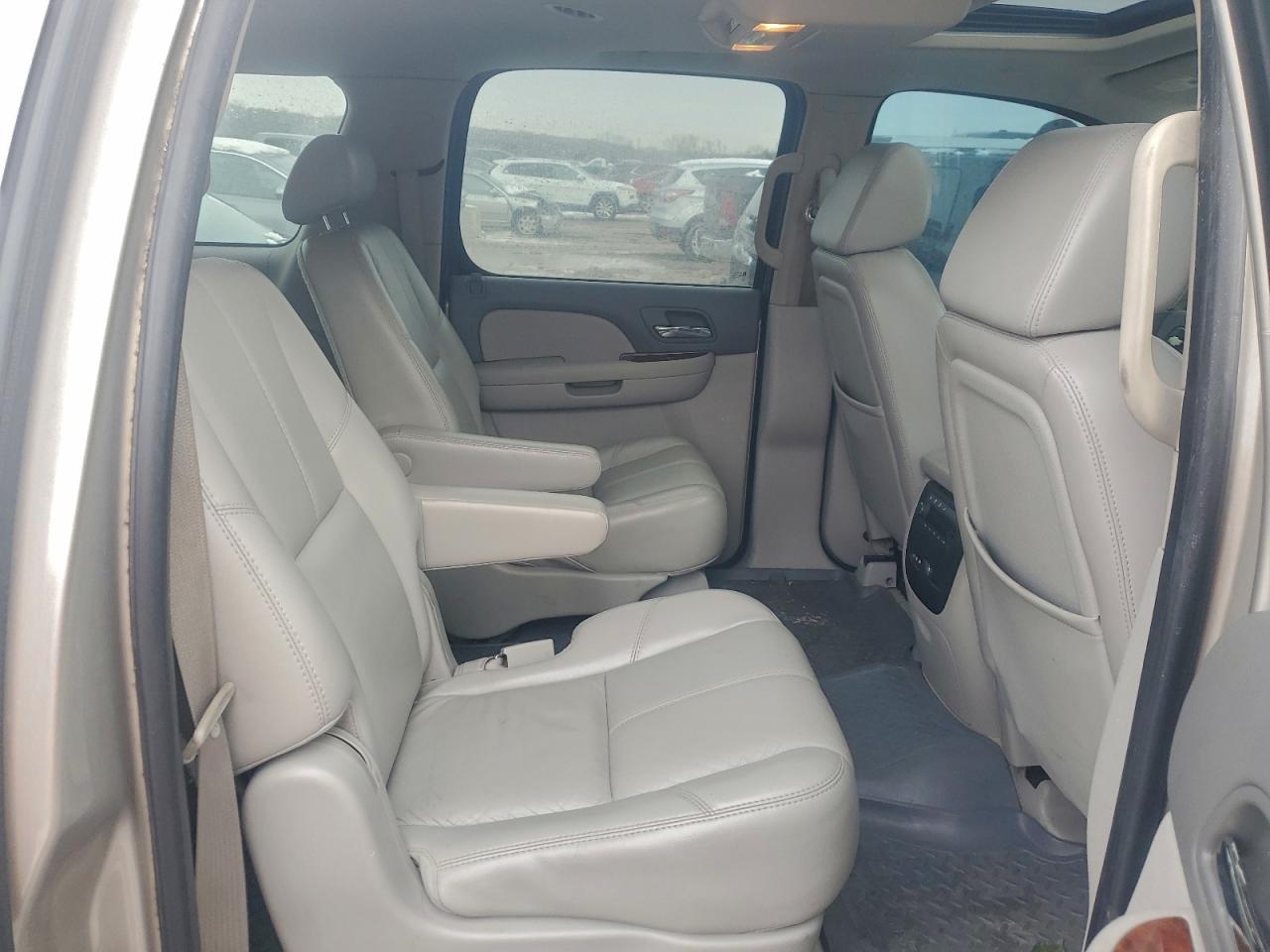 2007 Chevrolet Suburban K1500 VIN: 3GNFK16397G216034 Lot: 95471755