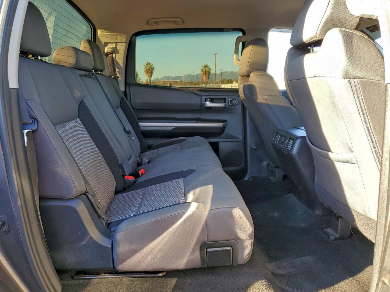 2017 Toyota Tundra Crewmax Sr5 VIN: 5TFEM5F1XHX119426 Lot: 96749995