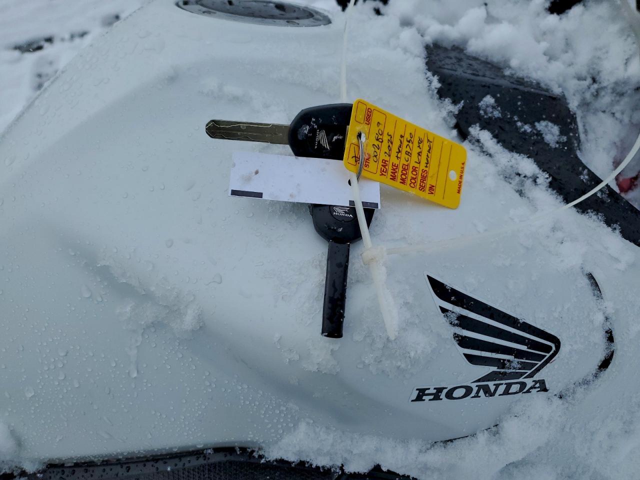 2025 Honda Cb750 A VIN: JH2RH2408SK002809 Lot: 95447095