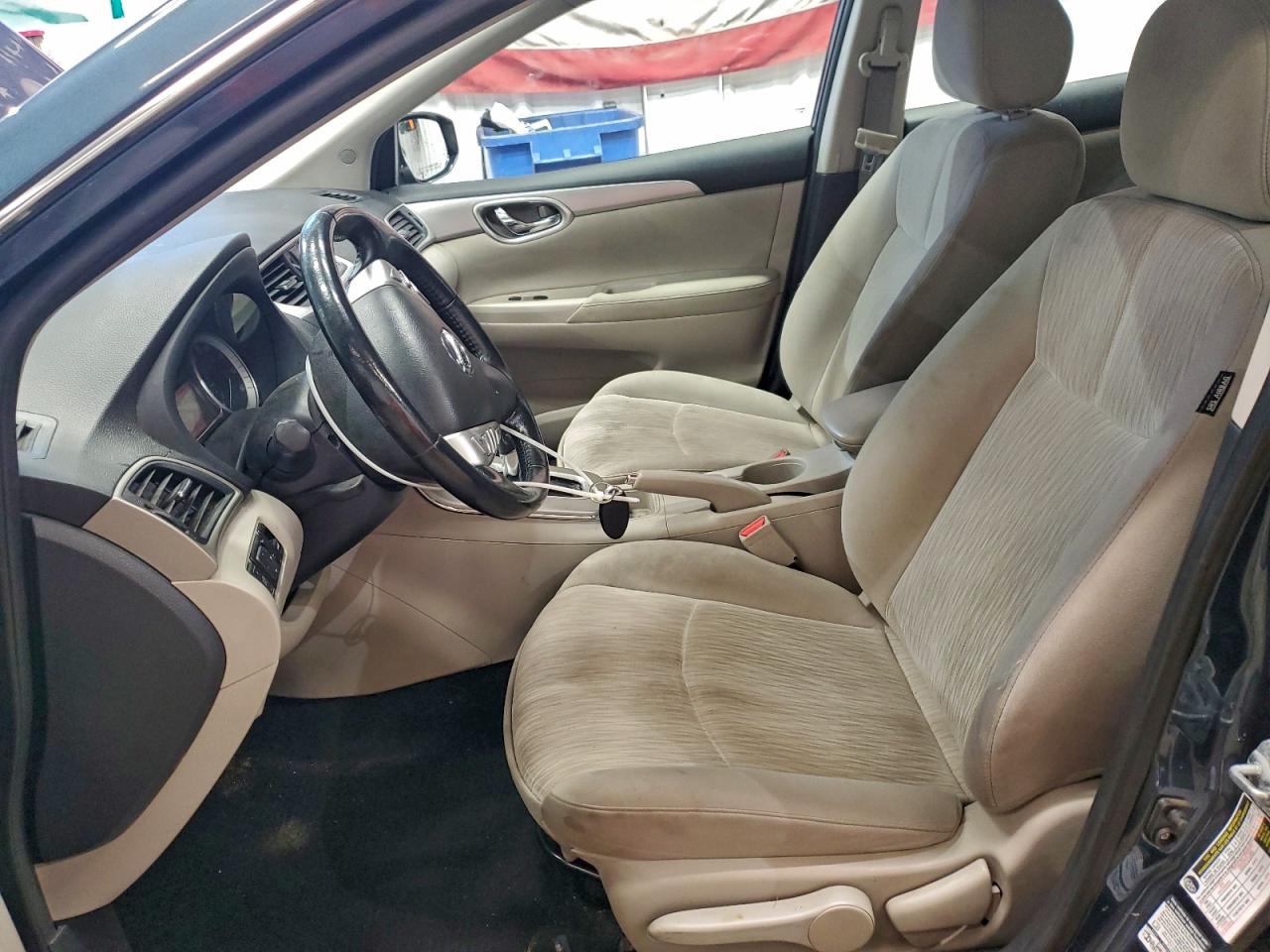 Фото: 3N1AB7AP9FY270476