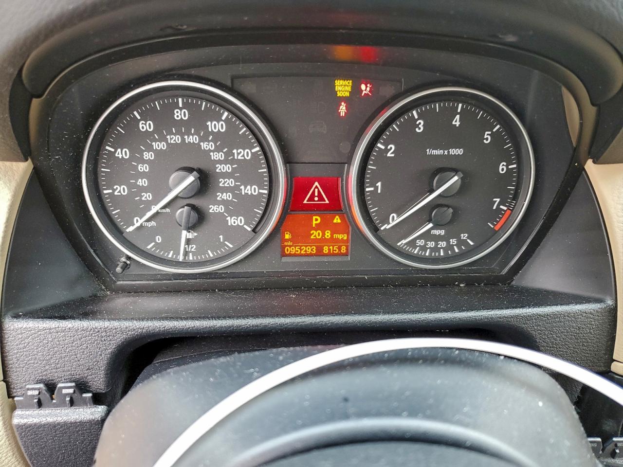 Фото: WBAVL1C54DVR89341