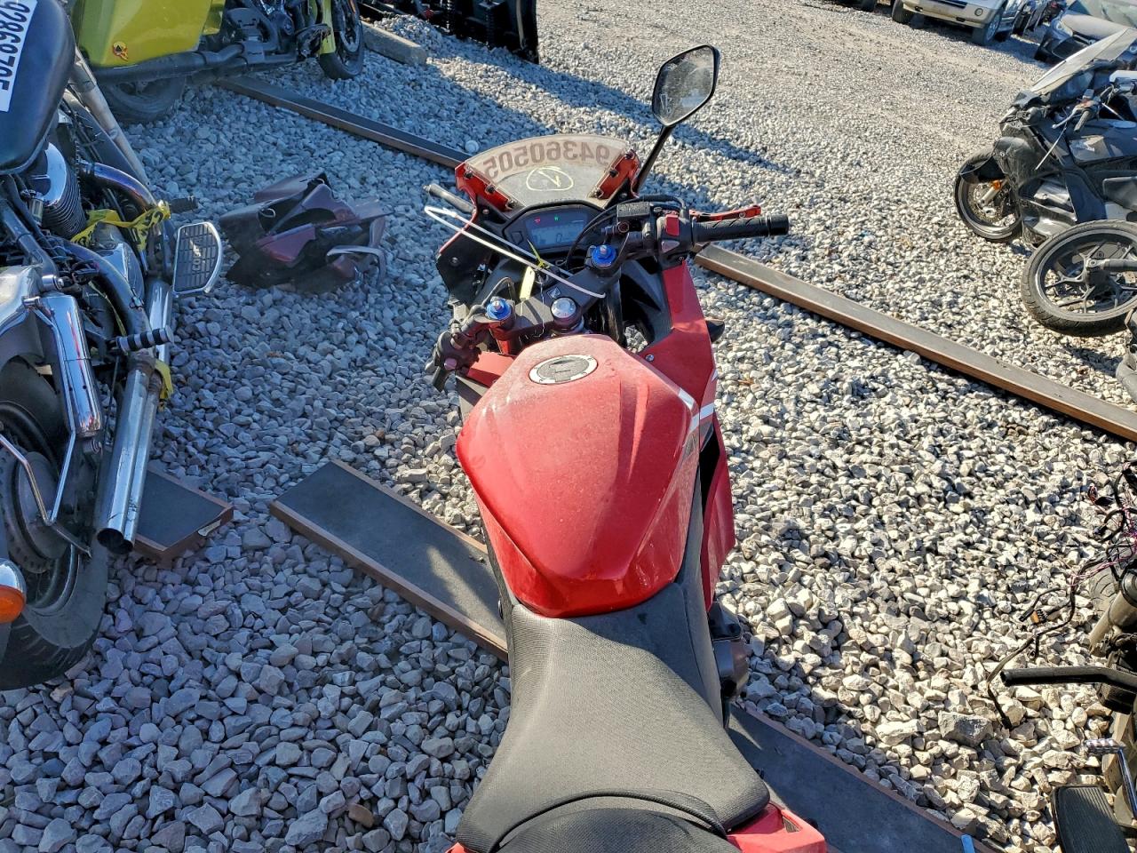 2016 Honda Cbr500 R VIN: MLHPC4468G5300150 Lot: 94360505