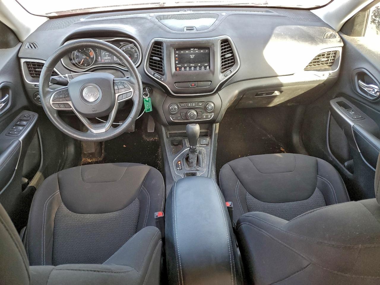 2019 Jeep Cherokee Latitude VIN: 1C4PJLCB1KD175850 Lot: 95117895