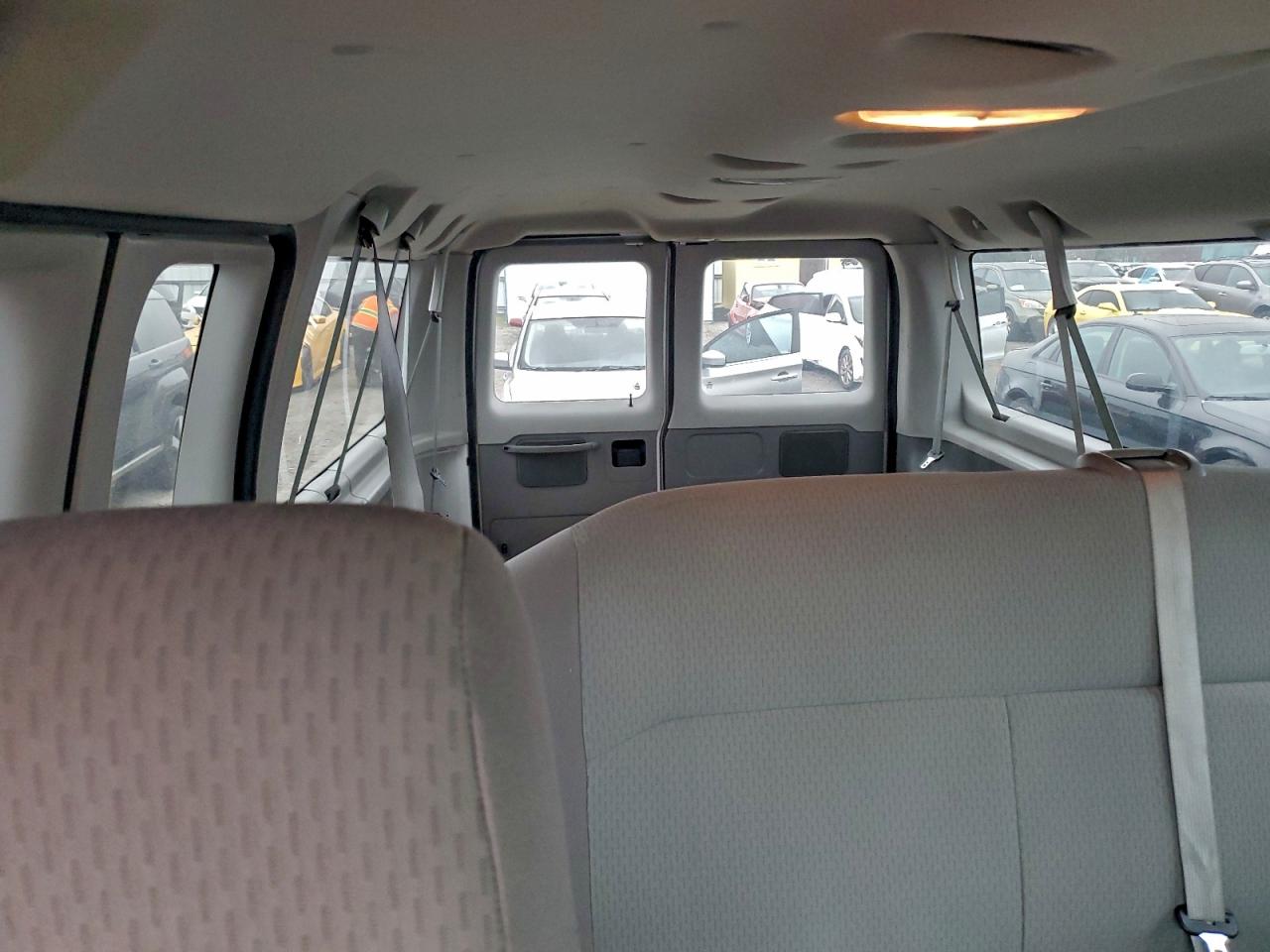 2011 Ford Econoline E350 Super Duty Wagon VIN: 1FBNE3BL3BDA59138 Lot: 96077475