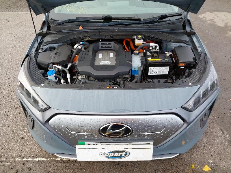 2022 HYUNDAI IONIQ 100KW PREMIUM 38KWH 5DR AUTO