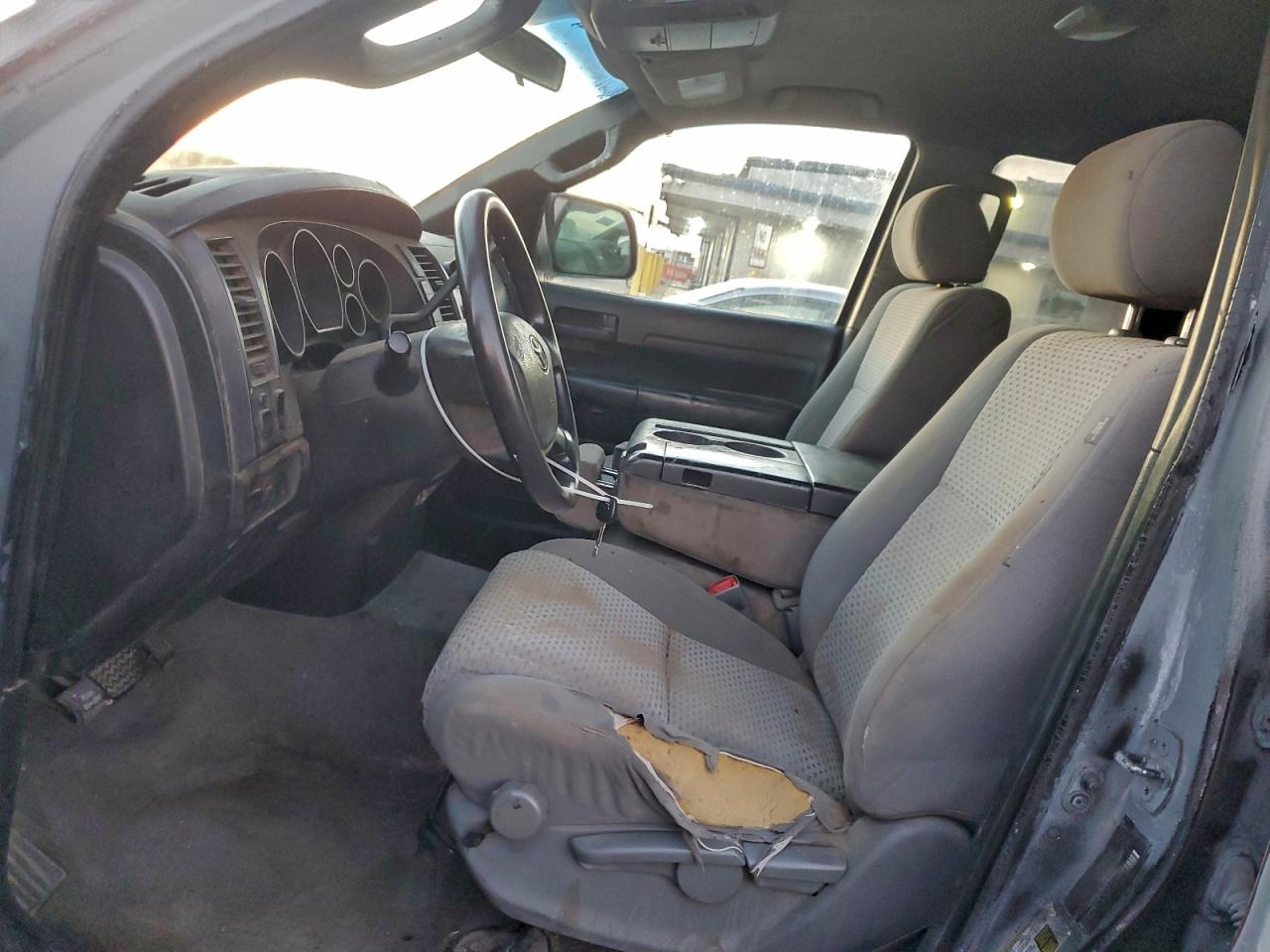 2010 Toyota Tundra Double Cab Sr5 VIN: 5TFRM5F18AX002189 Lot: 94955835