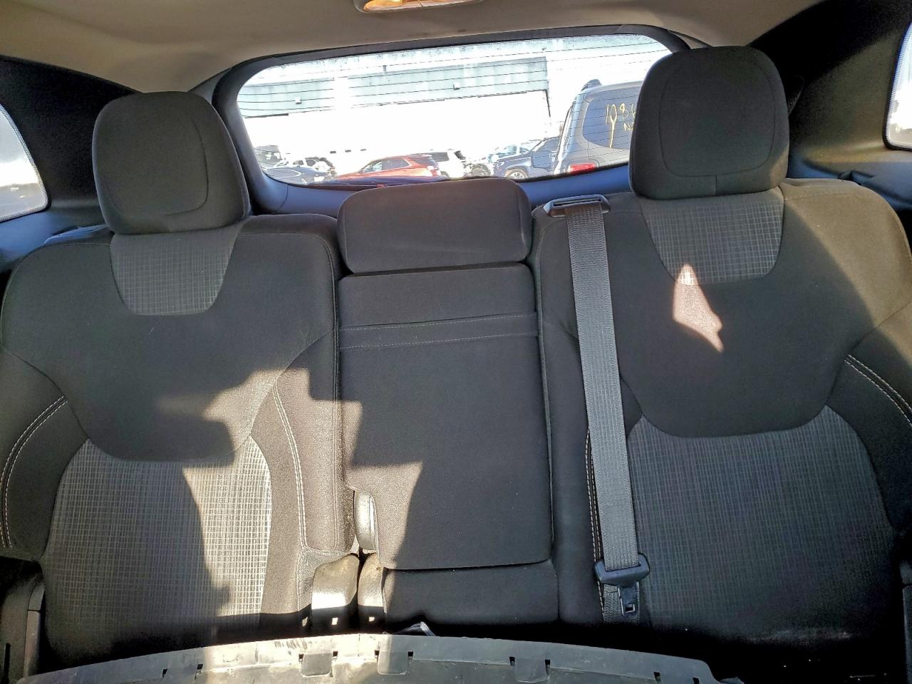 2015 Jeep Cherokee Latitude VIN: 1C4PJMCB3FW502555 Lot: 97492575