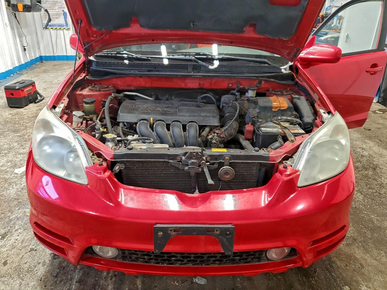 2004 Toyota Corolla Matrix Xr VIN: 2T1KR32E64C295268 Lot: 96166245