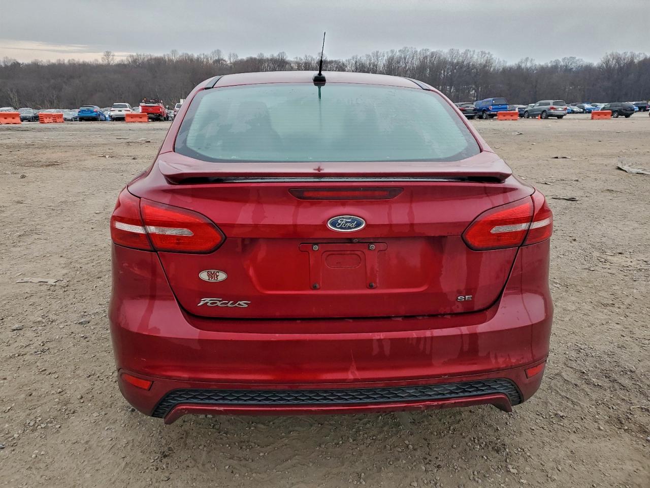 2016 Ford Focus Se VIN: 1FADP3F21GL385154 Lot: 96120455