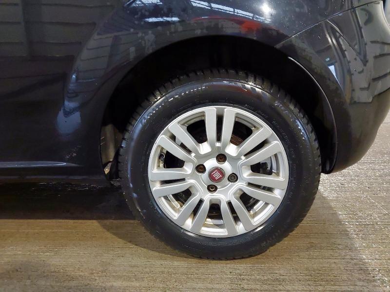 2014 FIAT PUNTO 1.4 EASY 3DR